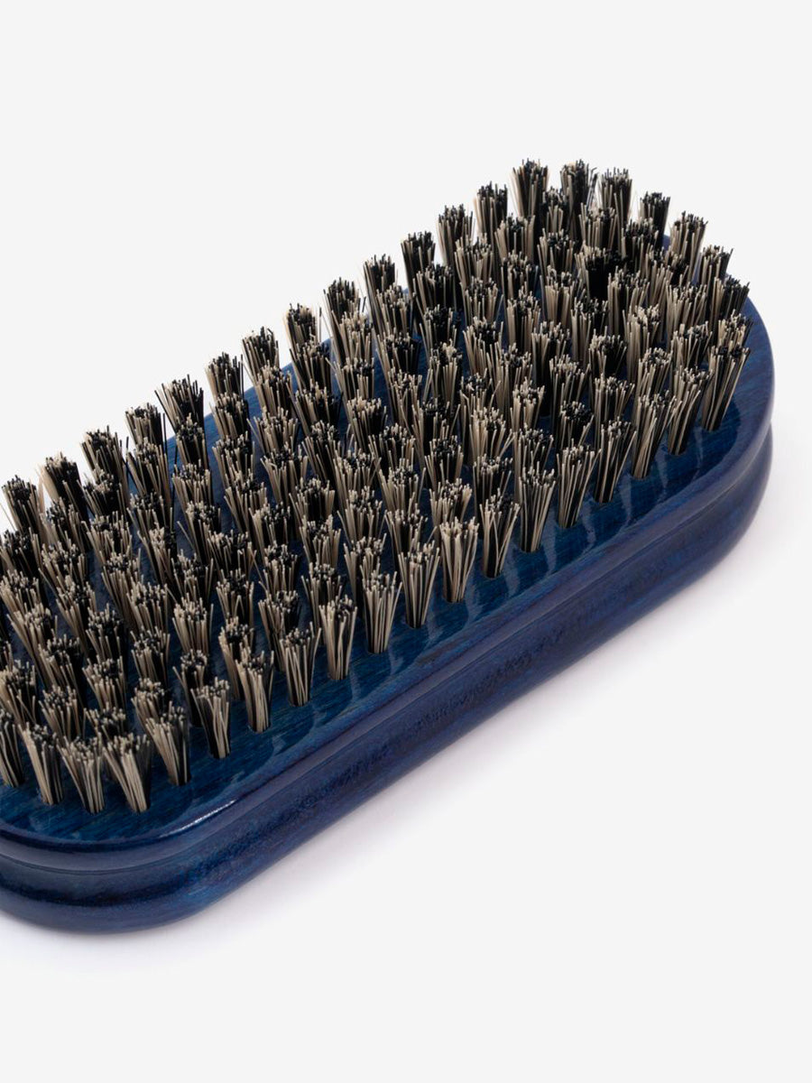 Clothes brush blue